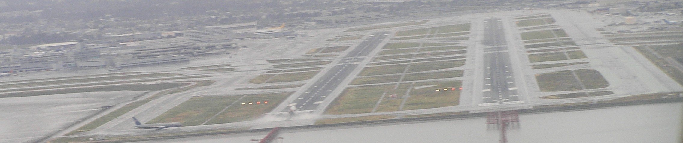 San Francisco Airport, Final Approach.  Langley Flying School.